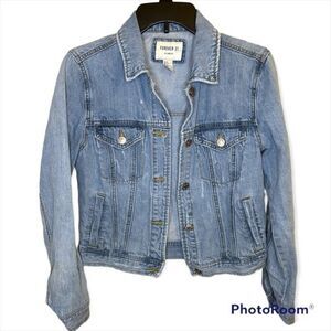 Forever 21 Women’s Distressed Jean Jacket Size S